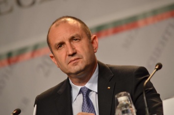 Россия помогла Радеву стать президентом Болгарии - WSJ