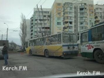 В Керчи на выходных из-за ремонта дороги ограничат движение троллейбусов