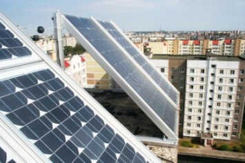 В Киеве установят первую солнечную электростанцию на крыше дома