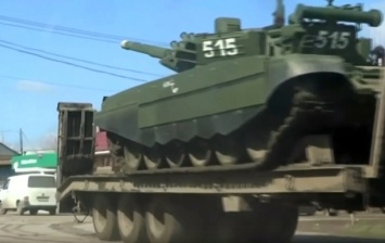 СМИ показали российские танки у украинской границы