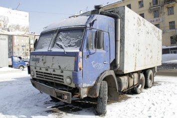 На Киевщине угнали со стоянки "КамАЗ" и сдали в металлолом