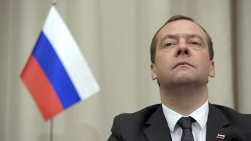 Медведев заявил о неготовности России к беспилотникам