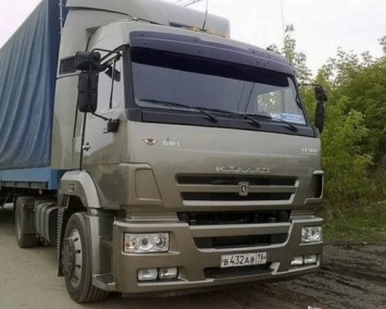 Дворкович указал на дефицит конкурентоспособных отечественных грузовиков