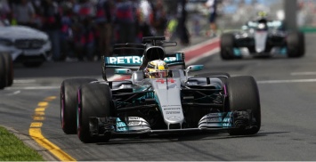 Formula-1: Льюис Хэмилтон выиграл первую квалификацию 2017 года