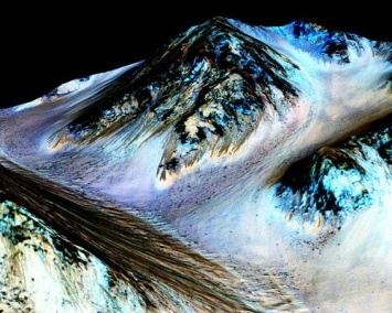 Ученые сомневаются в наличии на Марсе соленой воды