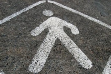 В Каменском ищут водителя, сбившего пешехода
