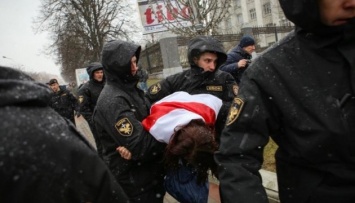 День Воли: во время акций оппозиции в Беларуси задержали более 10 журналистов