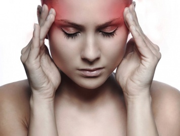 Ученые предложили светотерапию для избавления от головных болей