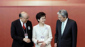 В Гонконге впервые главой администрации стала женщина