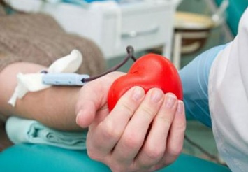 Днепровцев приглашают сдать кровь для раненых, жертв ДТП и онкобольных