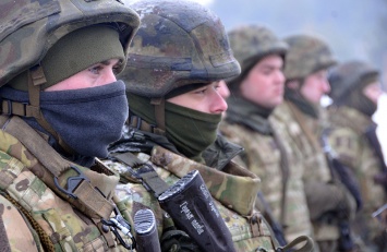 За период АТО в Донбассе погибли 193 бойца Нацгвардии - Порошенко