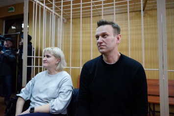 Суд в Москве оштрафовал оппозиционера Навального на 20 тыс. рублей