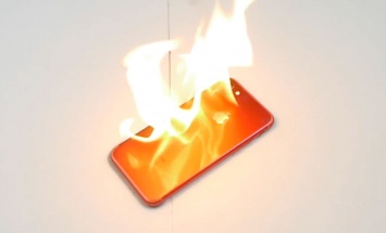 Красный iPhone 7 прошел тест на устойчивость к огню [видео]