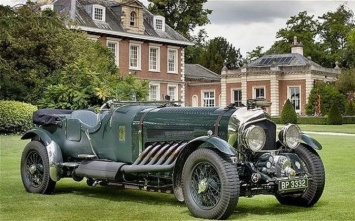Раритетный Bentley с 27-литровым двигателем, выставленный на продажу за полмиллиона евро