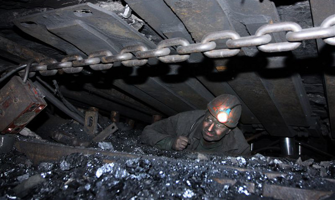 Госстат: добыча угля сократилась на 42%
