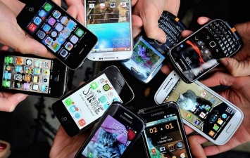 Эксперты: Каждый пятый мобильный телефон - подделка