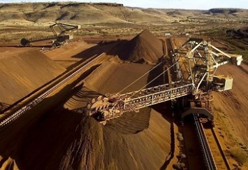 Китайская сталь и железная руда отошли от многонедельных минимумов