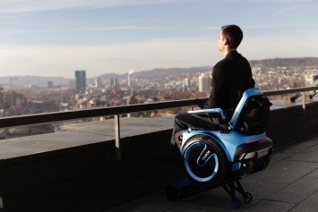 В Швейцарии разрабатывают инвалидную коляску способную ездить по лестницам