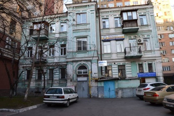 Активист: В центре Киева исторический дом внесли в список аварийных