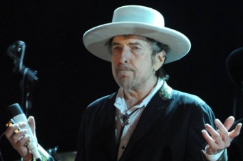 Боб Дилан решил приехать в Швецию за Нобелевской премией