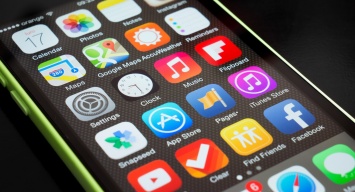 В iOS 10.3 пользователи смогут менять иконки приложений