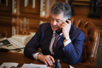 "Пранкеры" Кремля позвонили Дуде от имени Порошенко