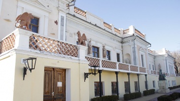Феодосия пока не получила обещанных денег на реставрацию галереи Айвазовского