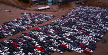 Из-за дизельгейта на пустырях в США простаивают сотни тысяч автомобилей Volkswagen