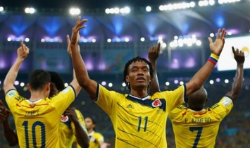Сумасшедшие танцы игроков сборной Колумбии после победы над Эквадором