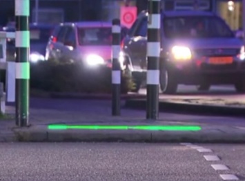 В Нидерландах внедряют светофор для смартфонозависимых людей