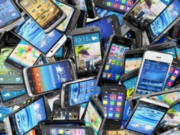Каждый пятый смартфон в мире является подделкой
