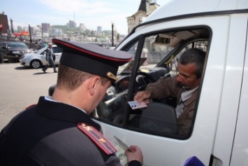 За неделю в Симферополе поймали почти 60 маршрутчиков-нарушителей