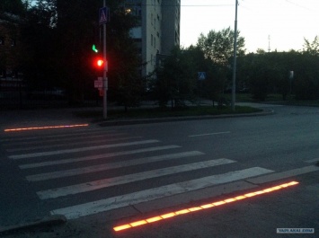 В Нидерландах собираются устанавливать специальные светофоры для смартфонозависимых пешеходов