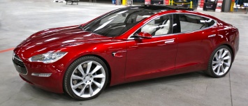 Компания Tesla может потеснить на рынке BMW и Mercedes-Benz