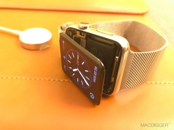 Фотофакт: у российского пользователя Apple Watch едва не взорвался аккумулятор при попытке обновить watchOS