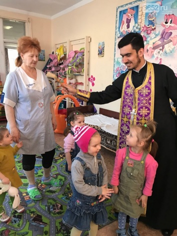 Детский дом Симферополя ищет крестных родителей для малышей
