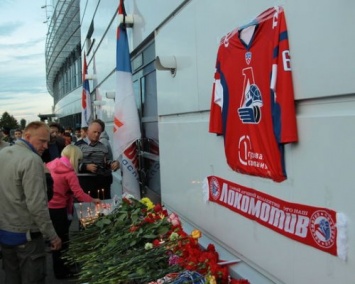 Мать погибшего тренера «Локомотива» написала песню в память о хоккеистах