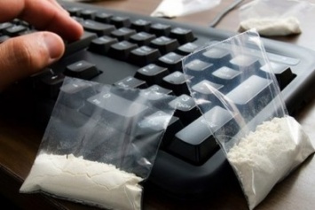 В Симферополе с начала года полицейские поймали 6 интернет-наркоторговцев