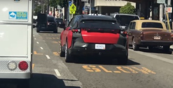 Главный конкурент Tesla Model X засветился на новом шпионском видео