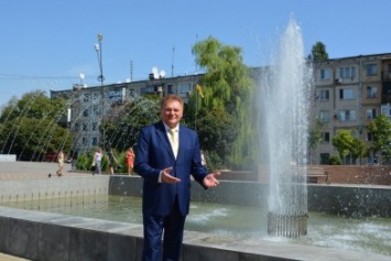 Мэр Терновки приобрел иномарку за 1,25 миллиона гривен