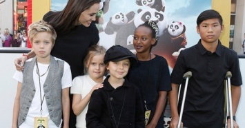 Анджелина Джоли собралась купить особняк за $25 млн