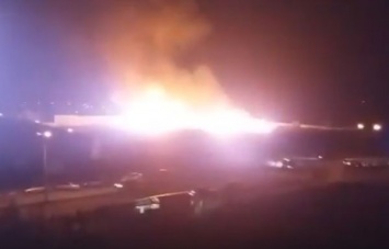 Языки пламени до 2 метров: подробности сильного пожара в Запорожье (Видео)