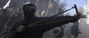 Украина снова погружается в неопределенность и нестабильность