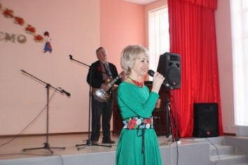 Народные артисты Украины выступили с концертом в Авдеевке (ФОТО)