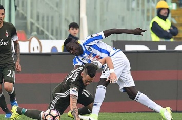 Невероятная история: 18-летний беженец из Сенегала сыграл против "Милана"