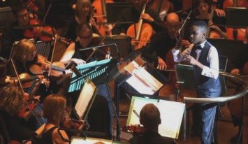 11-летний вундеркинд руководит симфоническим оркестром
