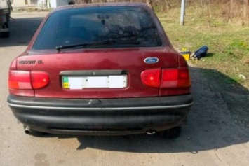 На въезде в Харьков полицейские задержали машину с поддельными номерами (ФОТО)