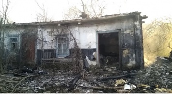 На Сумщине загорелся нежилой дом (+фото)