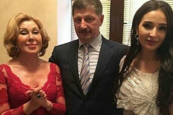 Любовь Успенская стала звездой роскошной дагестанской свадьбы сына чиновника (ФОТО)