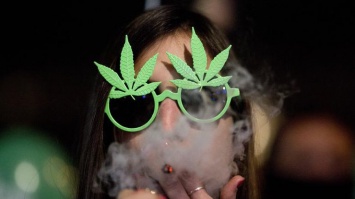 Уругвай стал первой страной, где полностью легализовали марихуану